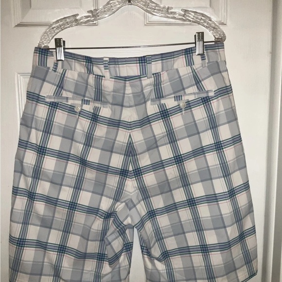 Pebble Beach Performance Shorts Mens Blue White Plaid Size 36 - Picture 2 of 12